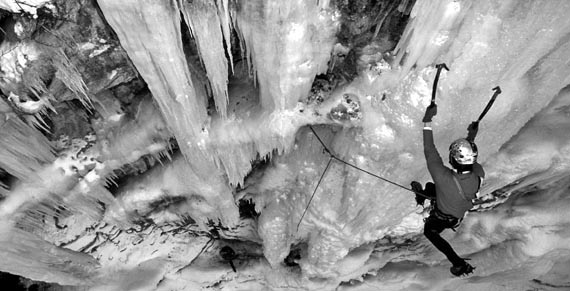 1280754751_ice-climbing-gorges-de-ballandaz-savoie-france.tif